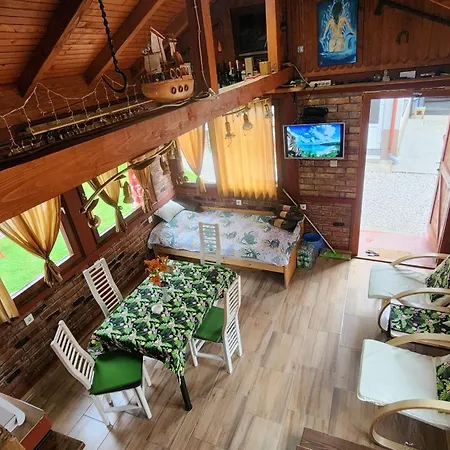 Lavirint Ravne 아파트 *